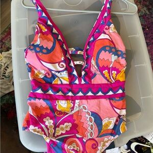 Trina Turk Sevilla 1 Pc Plunge Swim Suit Bathing Print